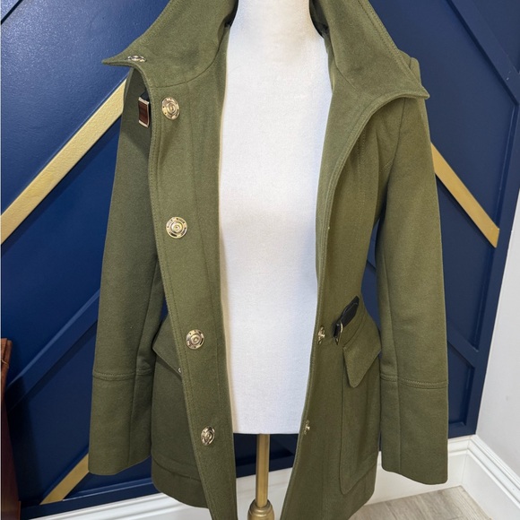Burberry Olive Belted Military Trench Coat - Picture 5 of 11